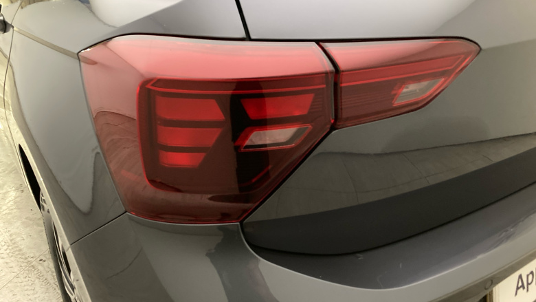 Volkswagen Polo 1.0 TSI Life 5dr Petrol Hatchback